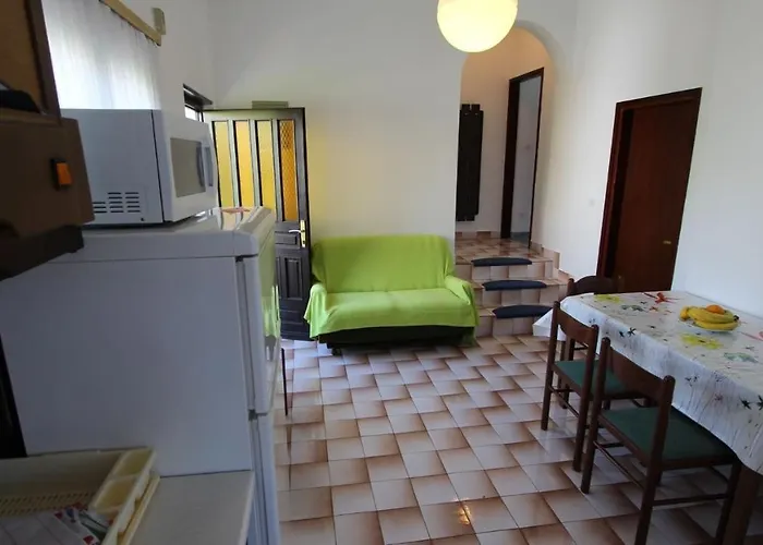 Casa de hóspedes Miro 3*